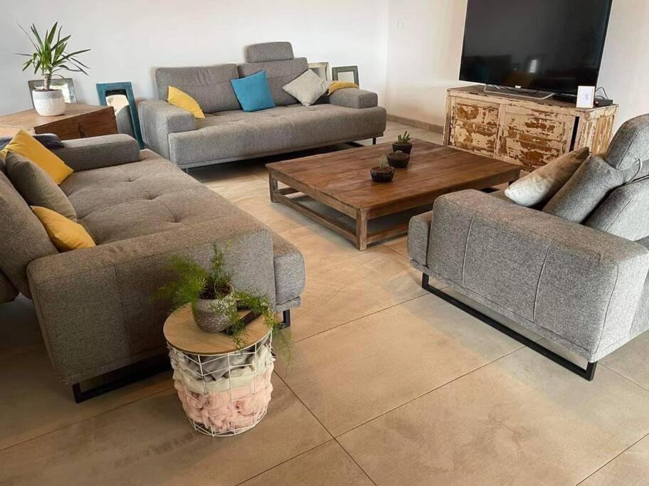 La Villa Jujubes Avec Piscine Chauffee - 5 Chambres Spacieuses Le Bois de Nefles  المظهر الخارجي الصورة